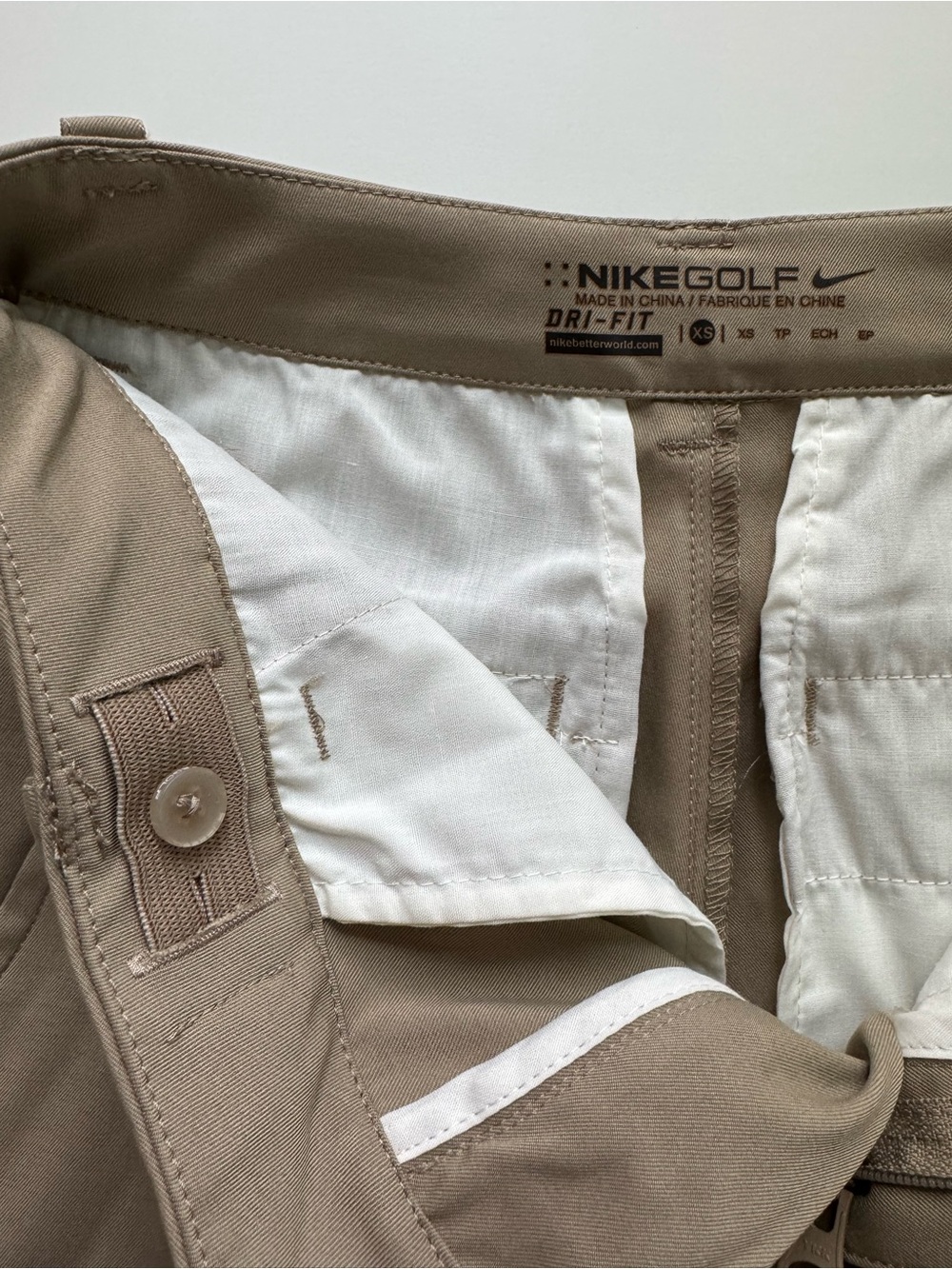 NWT! Nike Boy’s Performance Golf Shorts, Size XS, Khaki - Picture 5 of 6